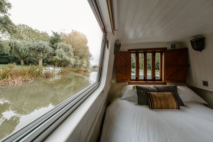 Chalkhill Blue Luxury Canal Boat Holiday 59 